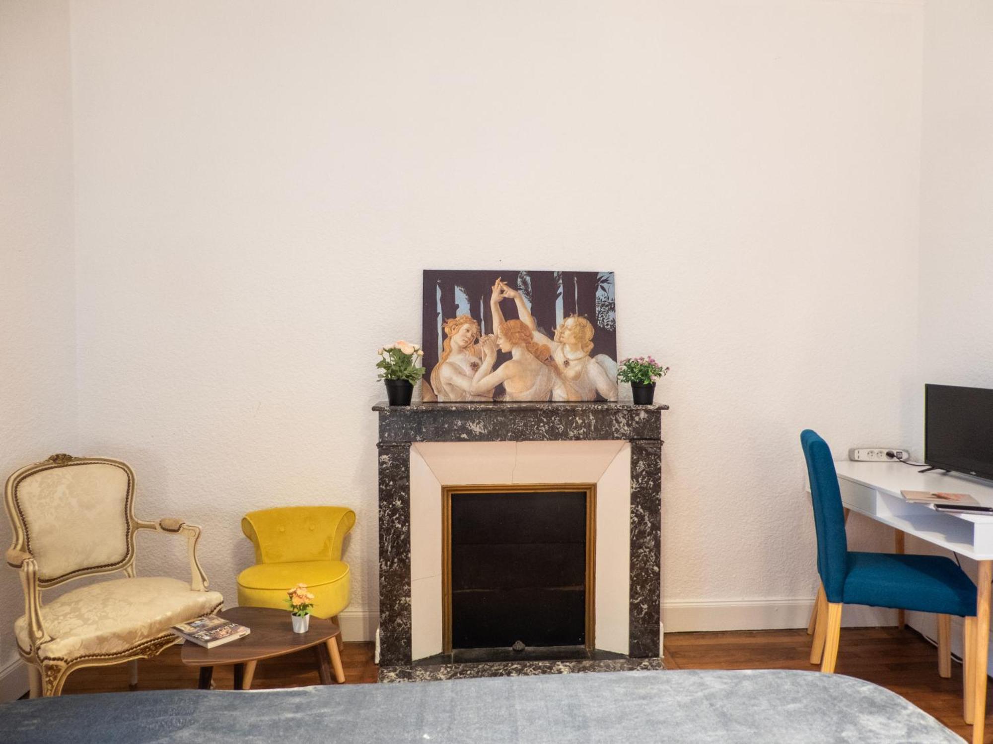 L'Amour De La Paix - Centre-Ville - Jardin - Proche Gare - Tv65"Primevideo - Ambiance Tres Chaleureuse - Parking Gratuit Sous-Video Surveillance Proche - Gere Par Presta-Zen'Services Verdun-sur-Meuse Exterior foto